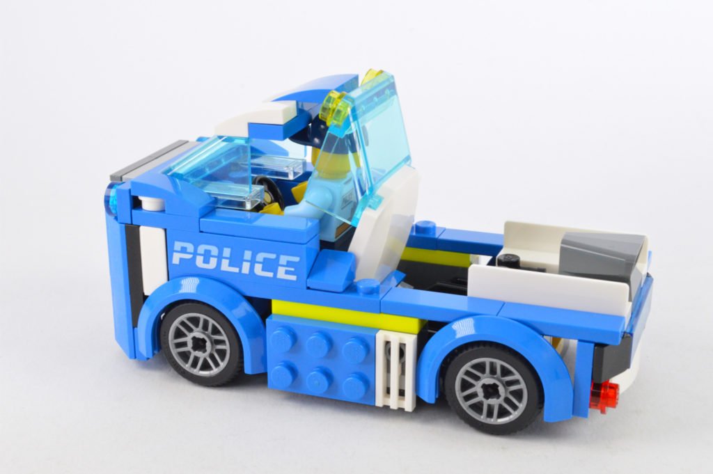 County Police Truck
Alternative build for LEGO 60312